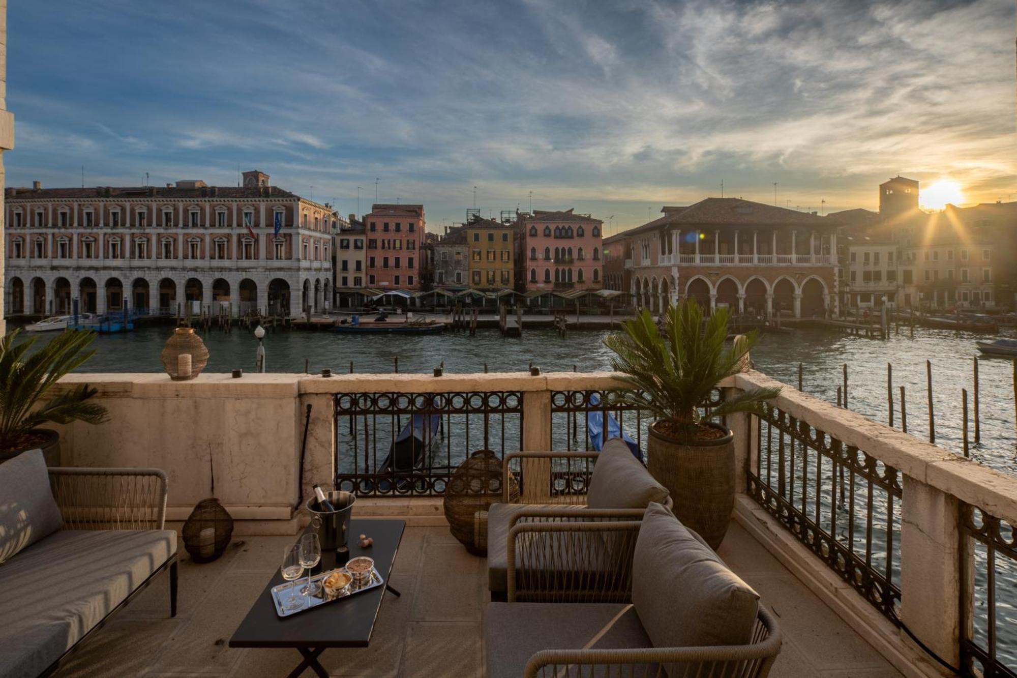 Grand Canal Luxury Apartment With Terrace R&R Venedig Exterior foto